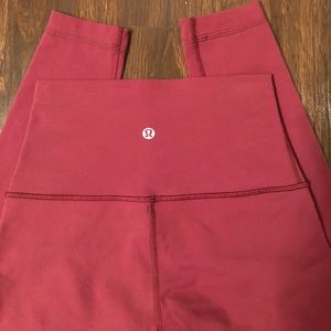 Lululemon wunder under